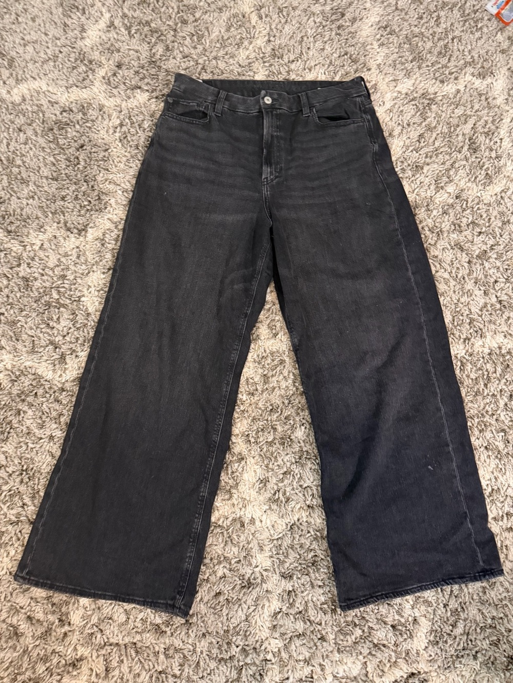 American Eagle High-Waisted Wide Leg Gray Jeans Size 14